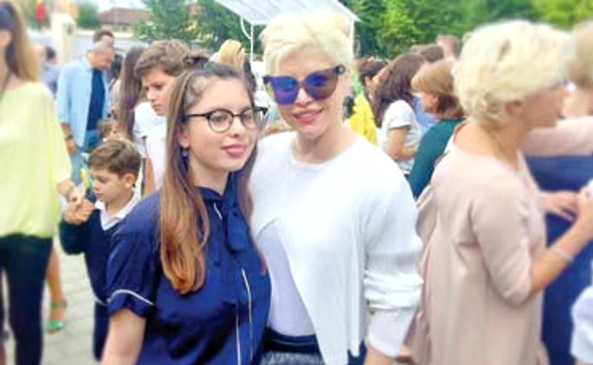 Andreea Marin plăteşte 9.000 € anual pentru studiile Violetei