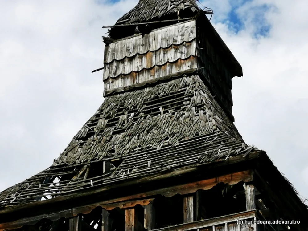 turn biserica veche deva foto daniel guta adevarul