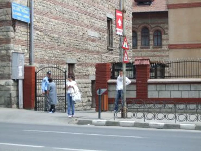 Râmnicu Vâlcea: Camerele video îi vor scăpa pe profesori de pândă