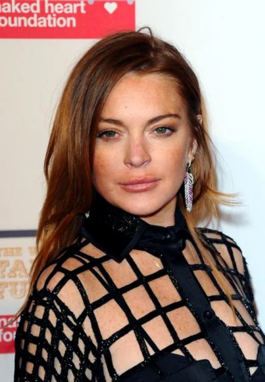 
    În 2004, Lindsay Lohan nu apelase încă la nicio operație estetică.foto: Getty Images  
