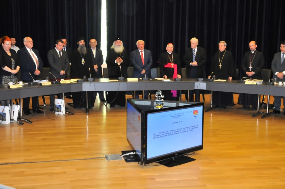ÎPS Ioan Selejan şi PS Alexandru Selejan au primit titlul de cetăţean de onoare al judeţului Timiş