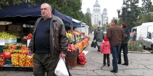 Merele se vând în cantități industriale la Târgu-Mureș