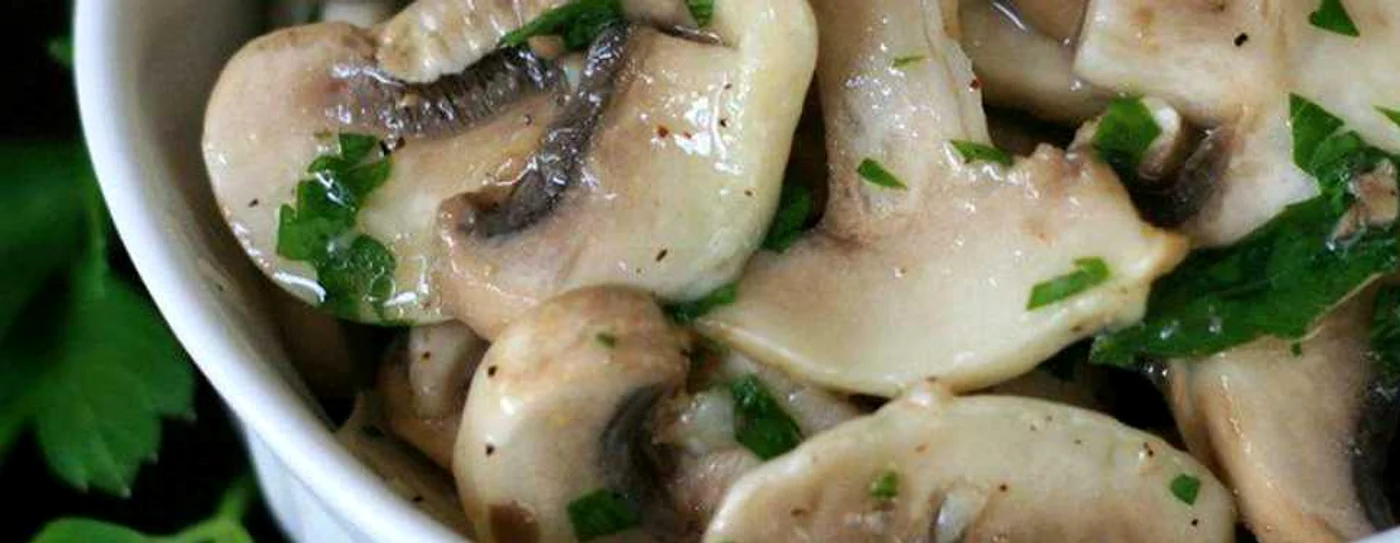 Salata de ciuperci, un deliciu FOTO Adevărul