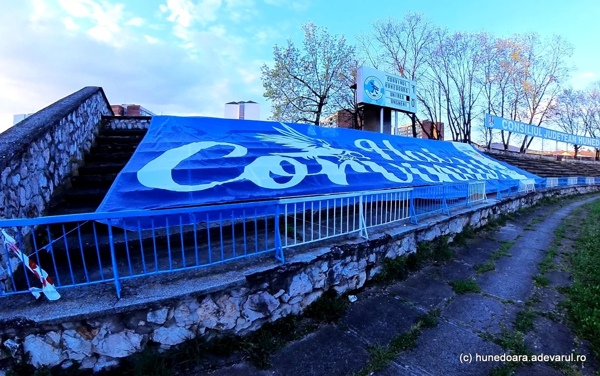 Corvinul Hunedoara a învins cu 6-0 echipa de liga a treia Progresul Pecica