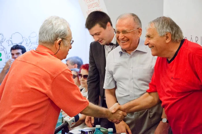 Foto 4 Ion Iliescu si Radu Cosasu alaturi de Nicolae Manolescu si Ionut Vulpescu jpg