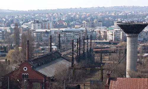 Cum a fost dărîmat turnul de apă al Fabricii Nicolina jpeg