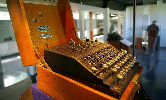 Sovieticii au obținut informații importante despre Enigma de la spionii pe care îi aveau în Marea Britanie (© Tim Gage / Wikimedia Commons)