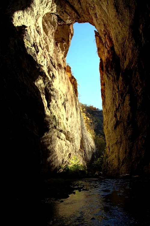 pestera sura mare foto gradiste ro