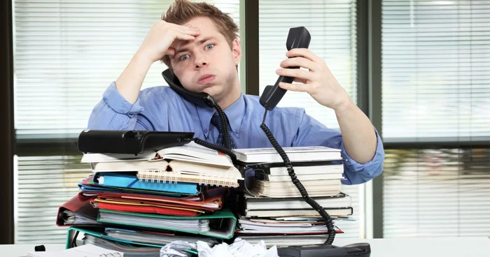 Ulcerul şi insomnia sunt câteva dintre problemele cauzate de stresul prelungit