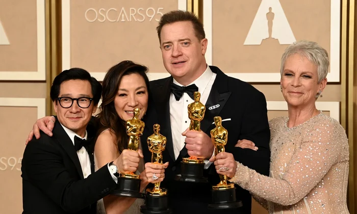 Ke Huy Quan, Michelle Yeoh, Brendan Fraser și Jamie Lee Curtis FOTO Profimedia 