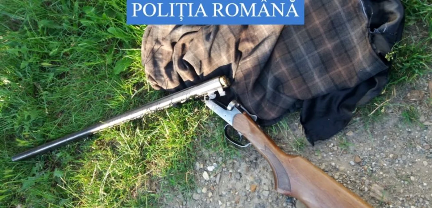Arma furată de hoţii de lemne Foto: IPJ Galaţi