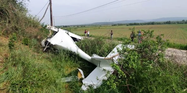 avion2 jpg
