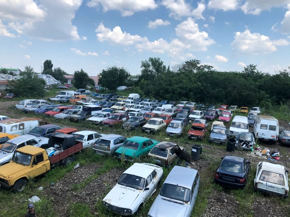 Maşinile sunt depozitate la REMAT Sud   FOTO Biroul de Presă - Primăria Sectorului 4