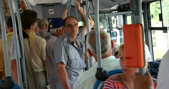 Transportatorii privaţi sunt nemulţumiţi de noua hotărâre de concesionare a traseelor