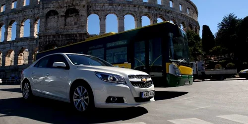 Chevrolet Malibu poate fi comandat cu un motor pe benzină sau diesel, ambele cu patru cilindri