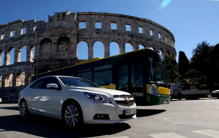 Chevrolet Malibu poate fi comandat cu un motor pe benzină sau diesel, ambele cu patru cilindri