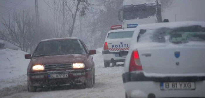 Traficul se desfasoara cu mare dificultate pe străzile din Galaţi