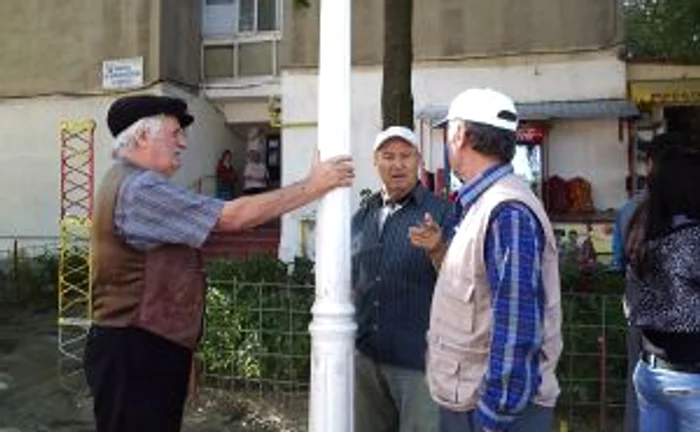 Femeia se aruncase de la etajul 9