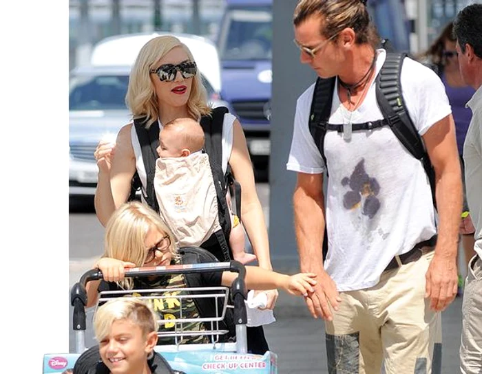 
    Soţul lui Soţul lui Gwen Stefani îi cere jumătate din avere, după ce cântăreaţa a dat divorţ îi cere jumătate din avere, după ce cântăreaţa a dat divorţFoto: Getty Images  