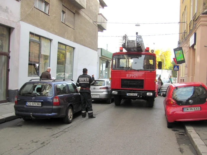 Un incendiu s-a produs miercuri într-o locuinţă din Sectorul 1 al Capitalei FOTO Adevărul