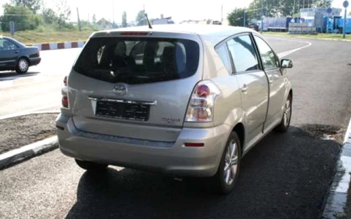 Arad: Unul fără permis, altul cu mașina furată