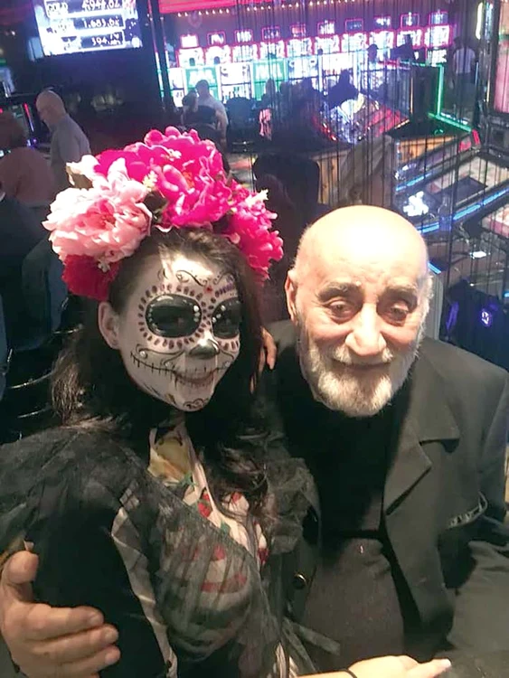 Oana s-a deghizat în zombi