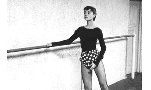 Audrey Hepburn cu pași de balet în al Doilea Război Mondial jpeg