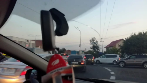 Trafic-infernal-pe-DN-7-E-81-in-Valcea-duminica-11-iulie-2021 Foto Adevărul
