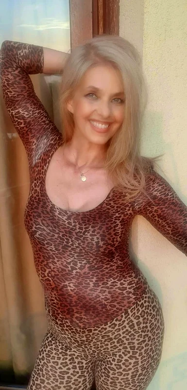 Bianca Brad, dupa cateva sesiuni de pilates jpg