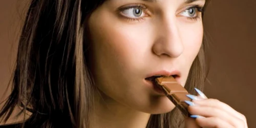 Consumul de ciocolată nu vă îmbunătăţeşte mereu starea de spirit