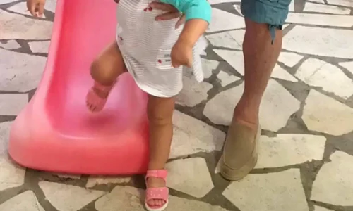 1 traian basescu si anastasia vacanta cu nepotii jpg jpeg