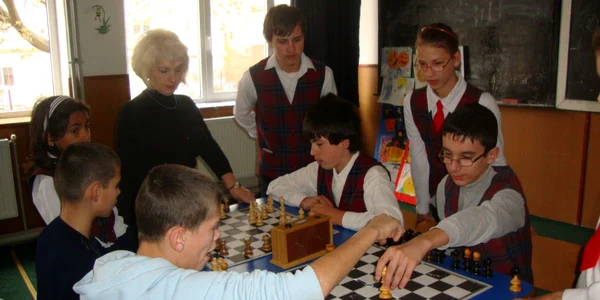 Campionat de şah pentru elevi, la Primăria Capitalei