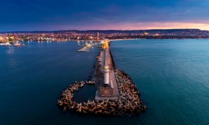 varna port shutterstock
