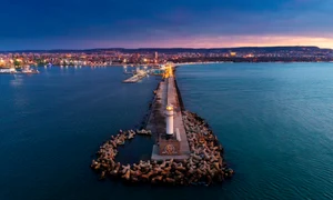 varna port shutterstock