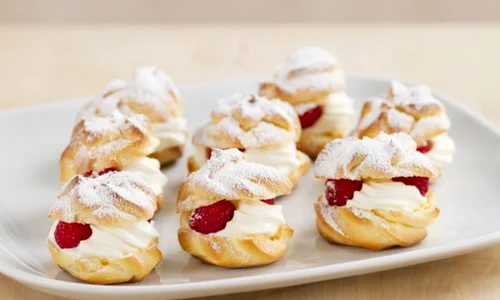 choux a la creme cu frisca 580x400 0 jpeg
