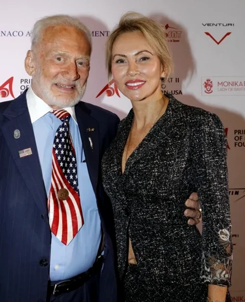 Buzz Aldrin si Anca Faur FOTO Profimedia