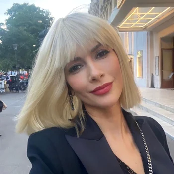 Andreea Berecleanu blondă