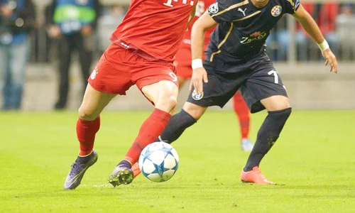 Fundaşul Alexandru Măţel a greşit grav la primul gol încasat de echipa sa, Dinamo Zagreb, în meciul cu Bayern jpeg