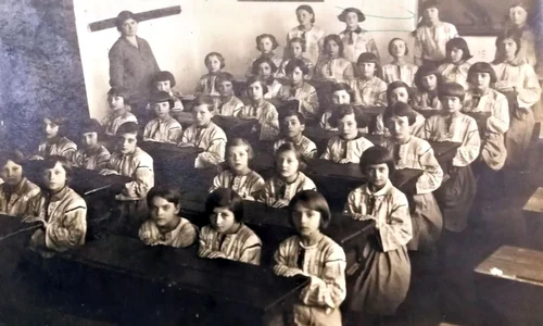  Temniţa şi educaţia în regimul burghezo – moşieresc jpeg