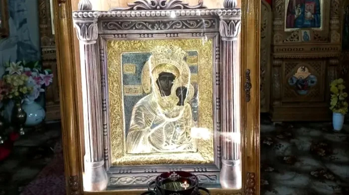 Icoana Maicii Domnului de la Glavacioc. Foto: Facebook/ Mănăstirea Glavacioc