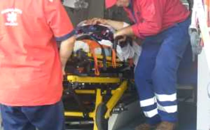 Târgu-Jiu: A traversat prin loc nepermis şi a ajuns la spital în stare critică