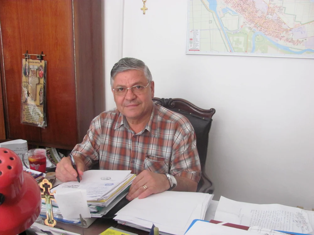  Primarul Nicolae Dragu