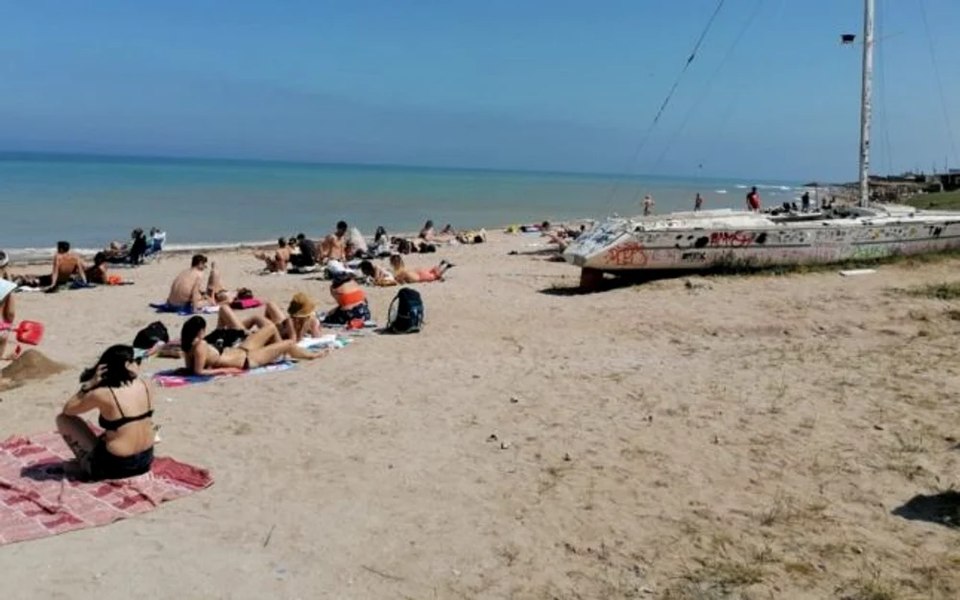 Un primar din județul Constanța cere plaje gratuite pentru localnici și turiști: „Vrem ca plajele să fie cu adevărat publice”