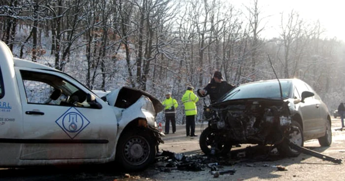 Din fericire toți pasagerii mașinilor au scăpat nevătămați