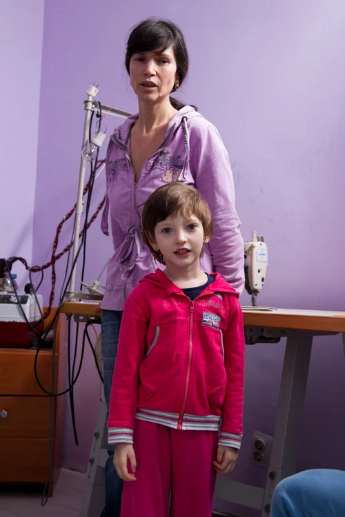 Micuţa Adelina suferă de o formă gravă de epilepsie FOTO Pro TV