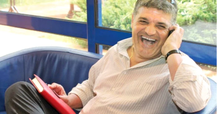 Andone l-a sunat pe Florentin Petre pentru a-i cere detalii despre noua sa echipă