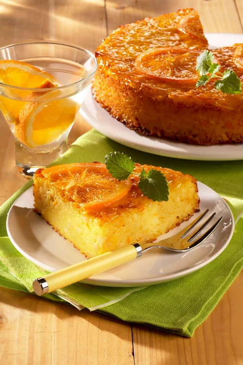 Prăjitură cu mălai şi portocale