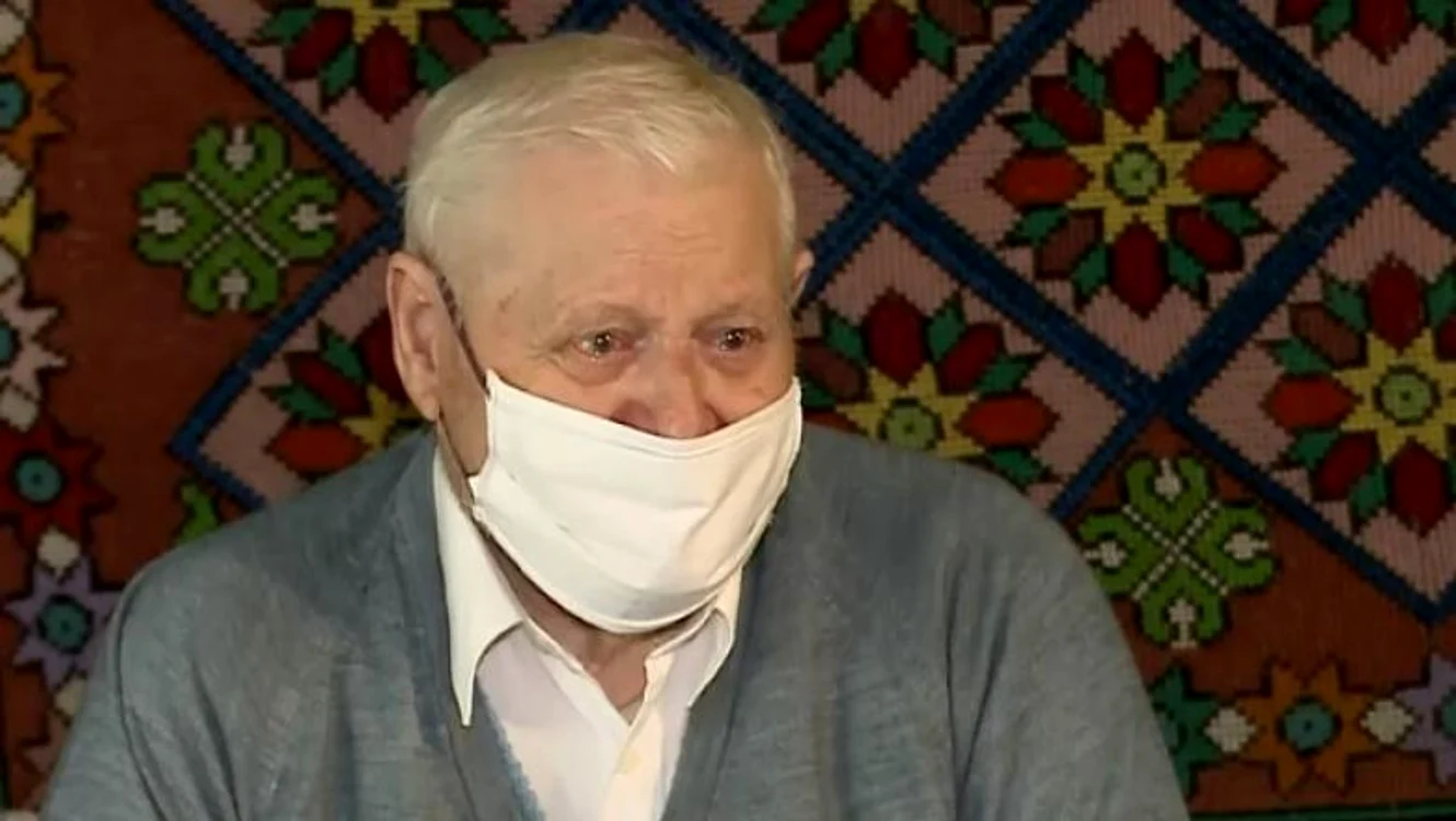 
    Petru Alexei este unul dintre cei mai vârstnici pacienți vindecați de COVID-19foto: Captură Digi 24  