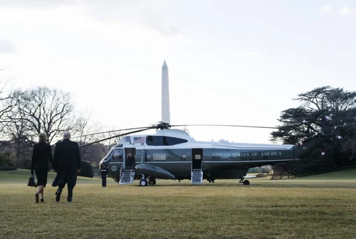 Preşedintele american Donald Trump părăseşte Casa Albă la încheierea mandatului. FOTO Gettyimages