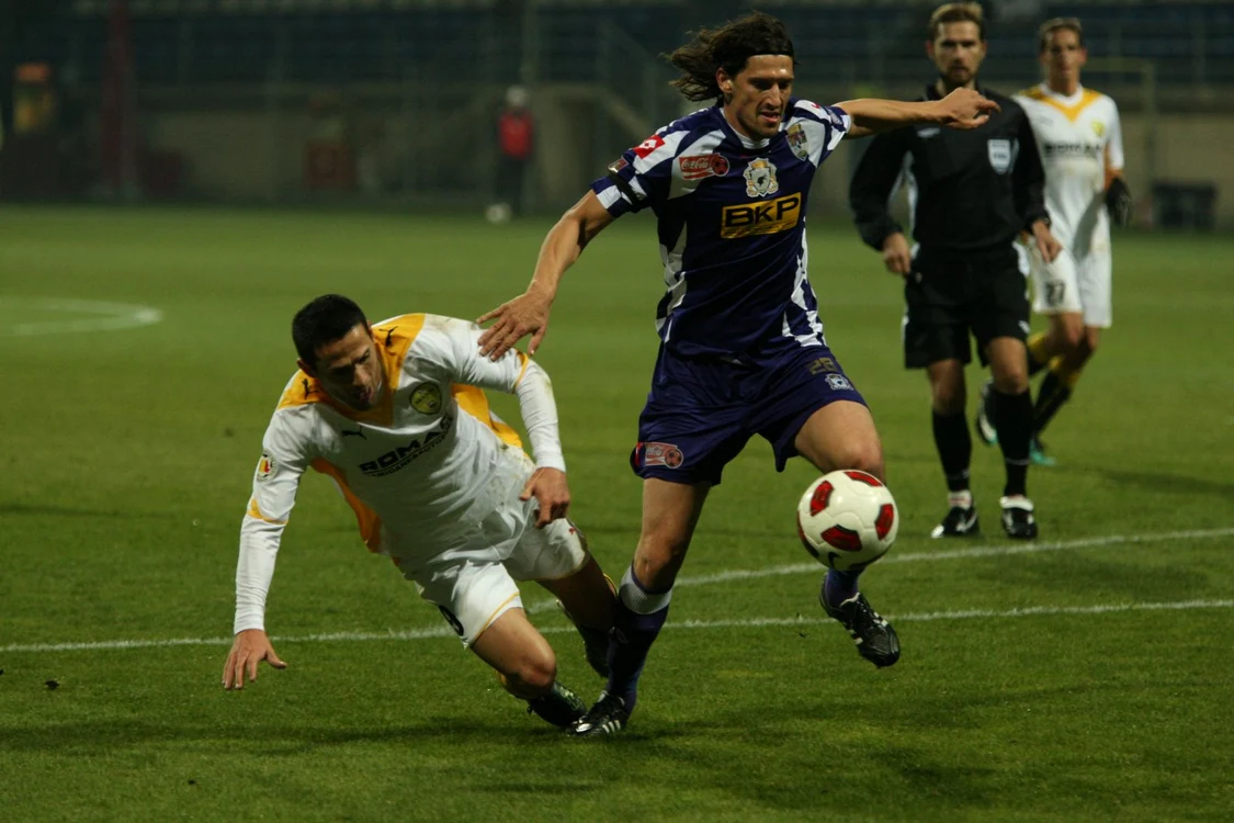 În tur, FC Braşov a învins cu 1-0 pe FCM Târgu-Mureş